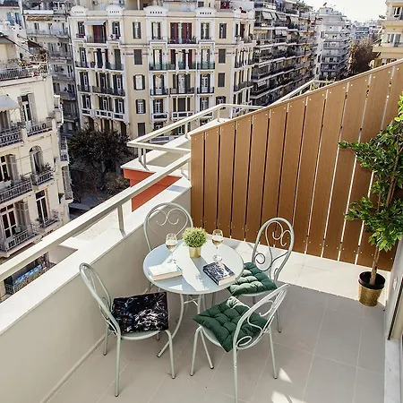 Suitcase Apartment